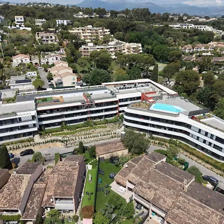 Casa Loubet - Rez-de-jardin Avec Piscine Rooftop, Salle De Sport&parking Privé - By Auraconciergerie * Villeneuve-Loubet
